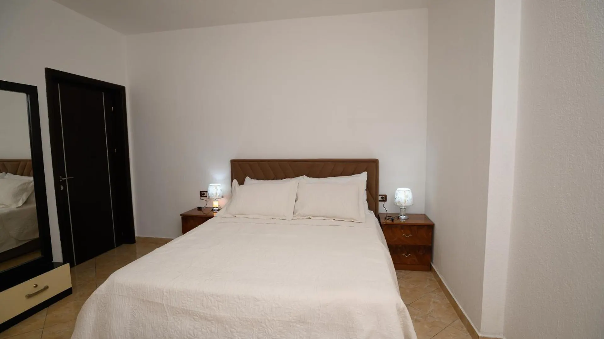Shuli'S Apartments Pogradec