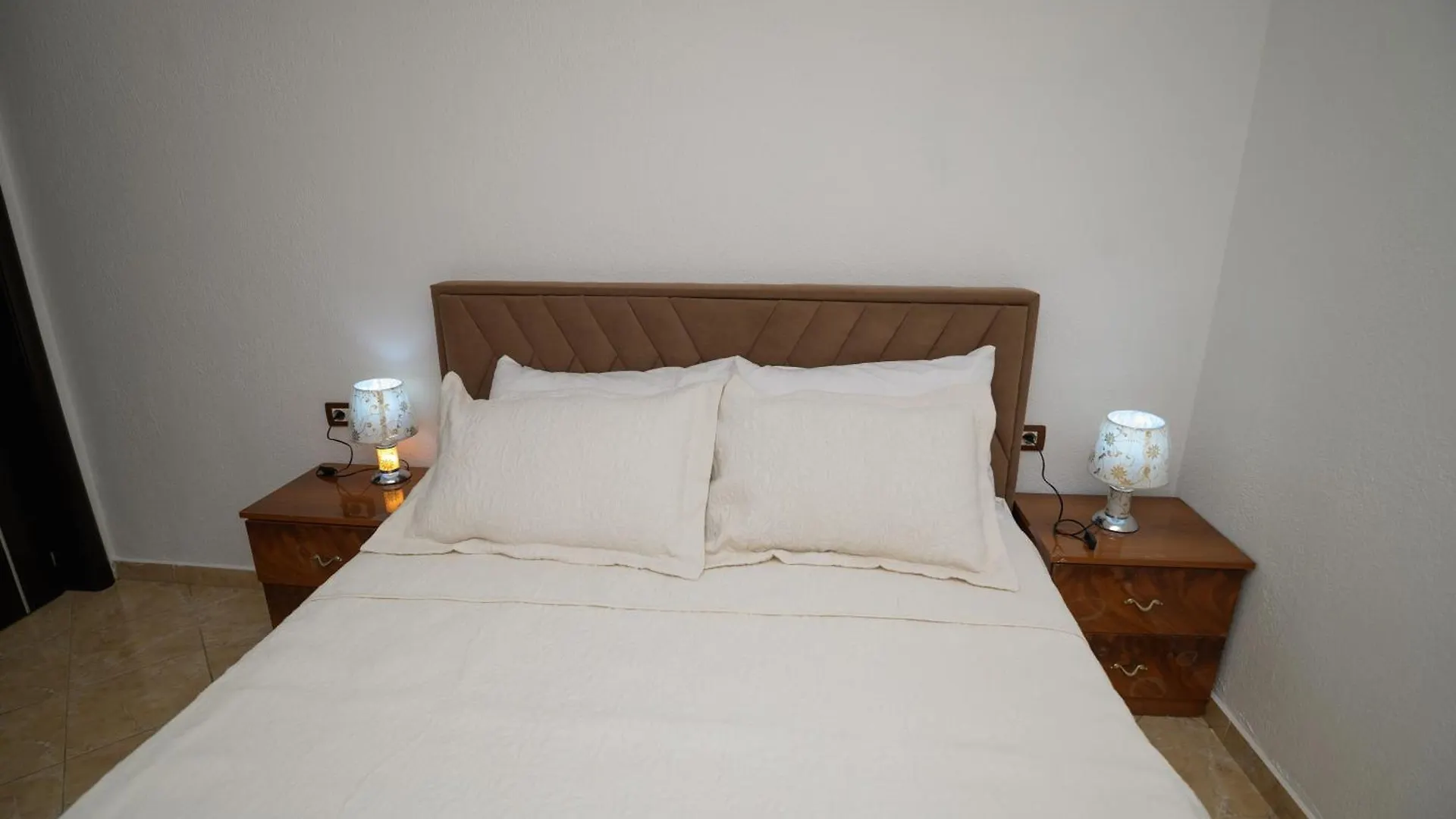 Shuli'S Apartments Pogradec Albania