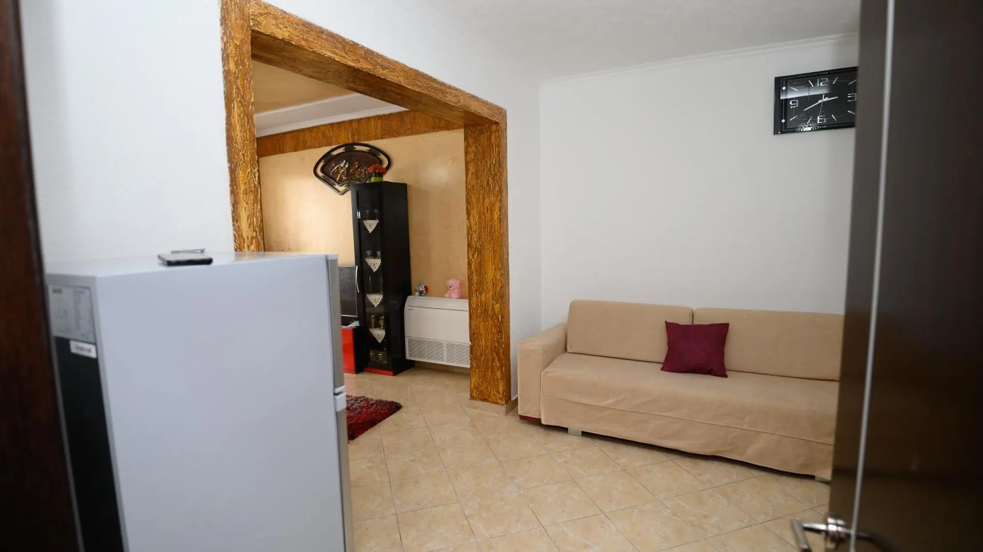 Shuli'S Apartments Pogradec Albania