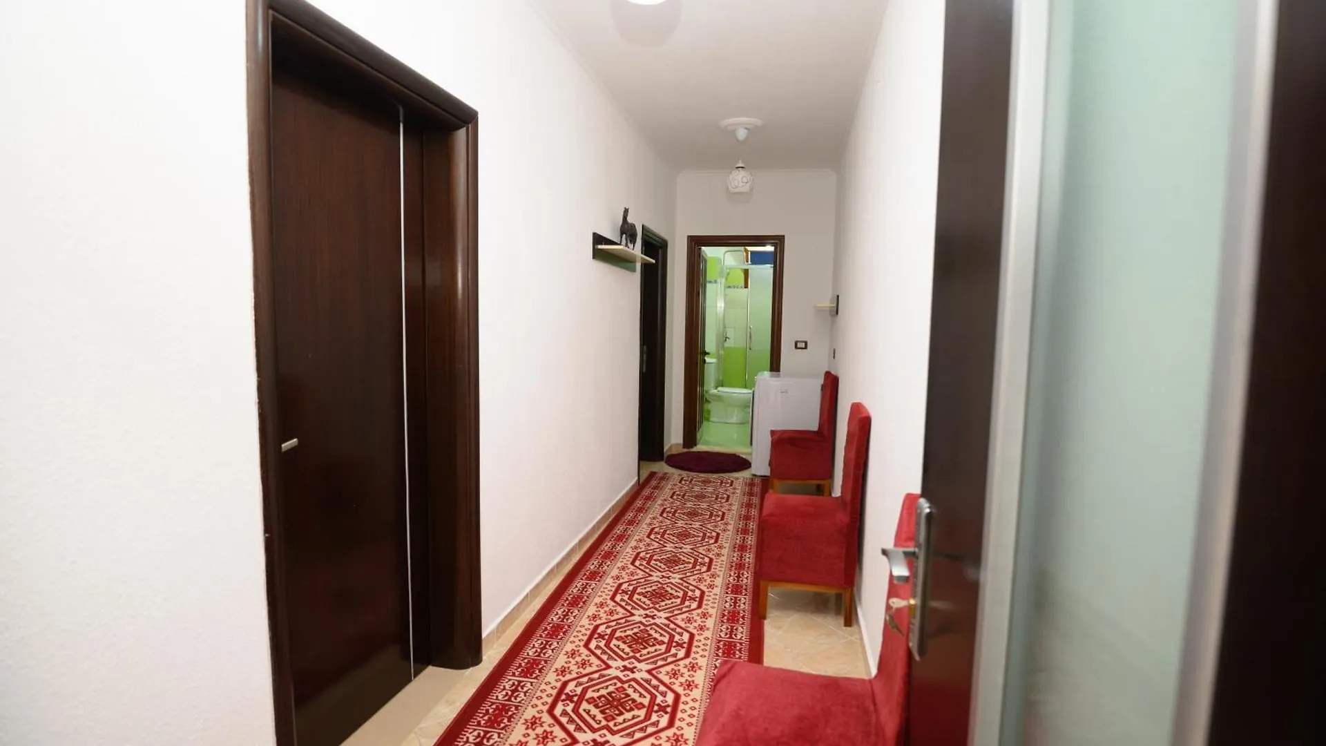 Shuli'S Apartments Pogradec Albania