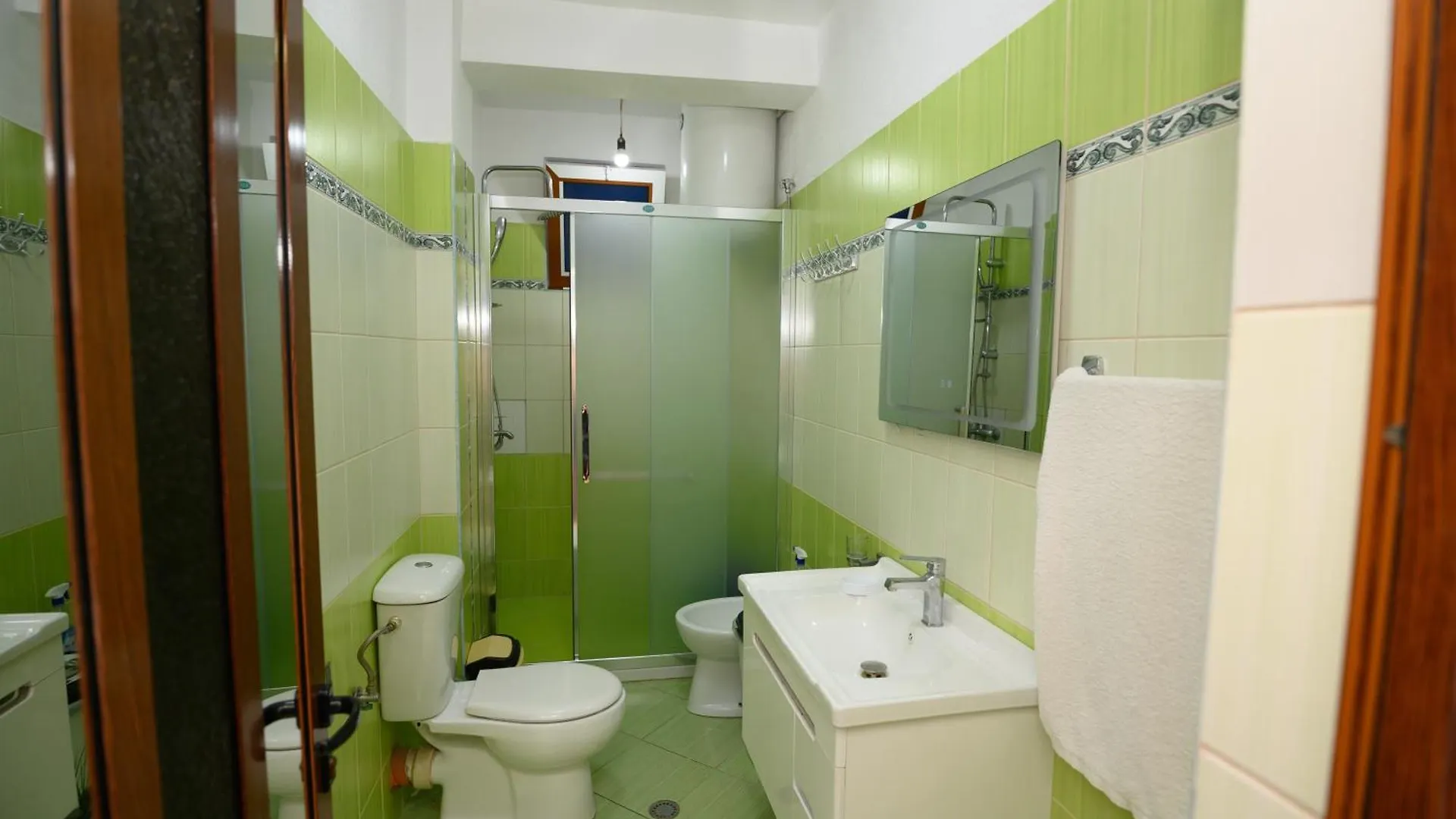 Shuli'S Apartments Pogradec