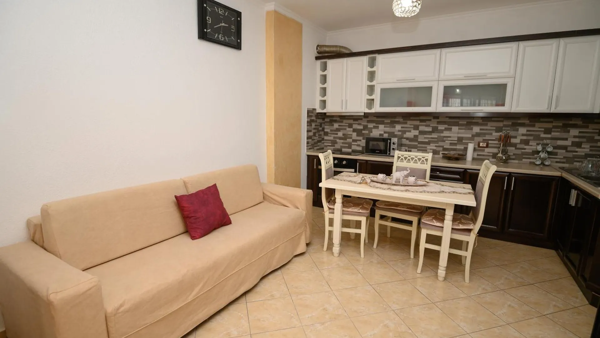 Shuli'S Apartments Pogradec