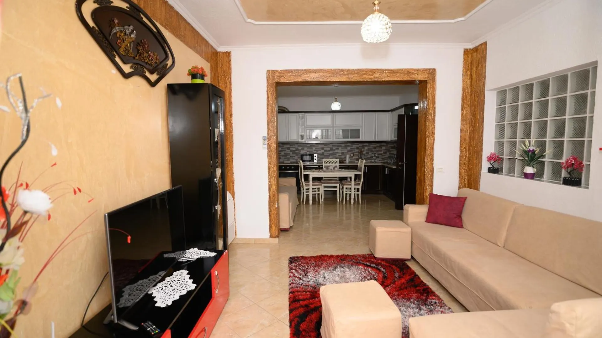 Shuli\'S Apartments contacts